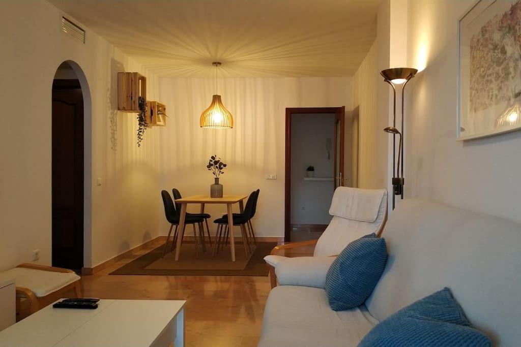 Chill Out Place For 4 In Pueblo Apartamento Benalmádena